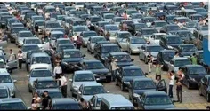 با افزایش بهای سوخت چین مردم خودروها را در خیابان رهاکرده