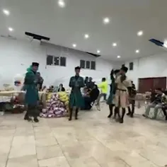 فیلم رقص اذری احسان علیخانی در میان زلزله زدگان  خوی