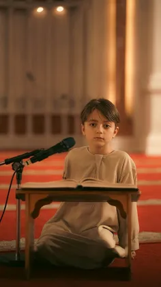 تلاوت آیاتی از سوره مبارکه نور 