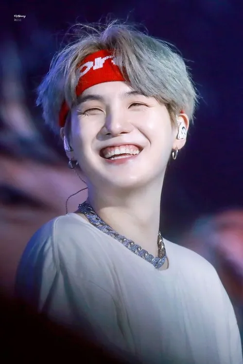 عکس ازشوگا Suga از گروه بی تی اس BTS