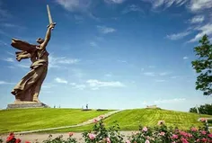 مجسمه یادبود مادر میهن روسیه
