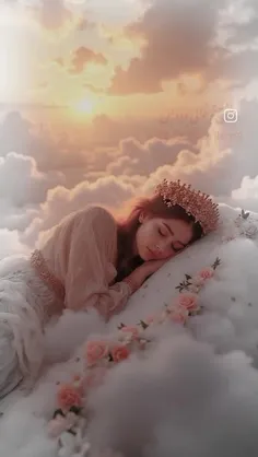 «اگر از من بپرسی عشق چیست؟ می‌گویم که عشق صدایِ توست؛که ص