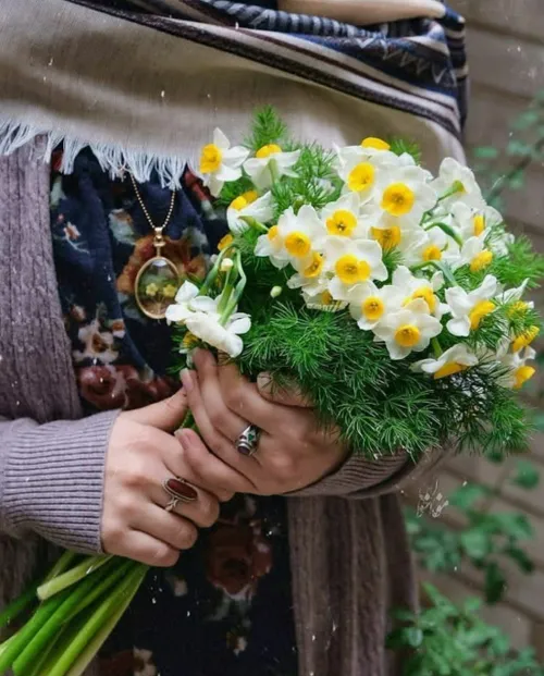 تقدیم به تمام مادران زمینی و اسمانی🤍💚