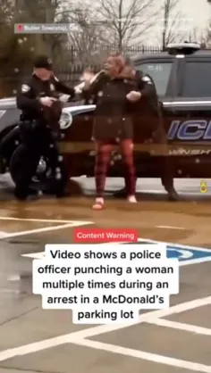 ❌ مشت‌های پلیس به صورت یک زن سیاهپوست