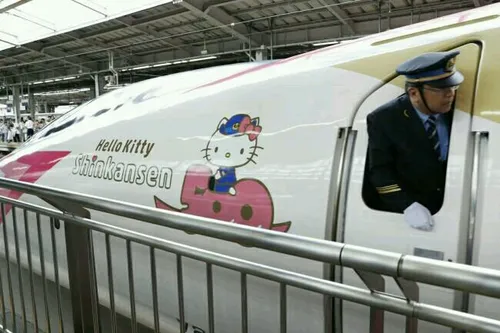 ابتکار جالب ژاپنی ها در خلق دخترانه ترین قطار دنیا