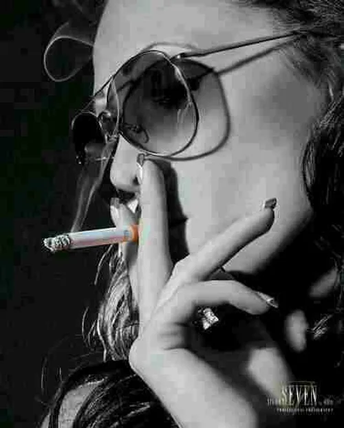 زن که سیگار میکشد یعنی یک تناقض پر معنا...