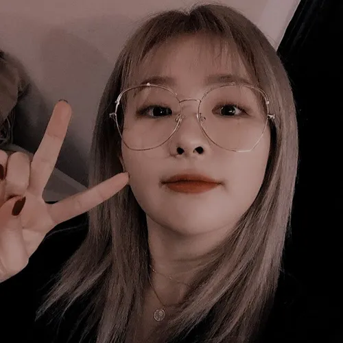 cute queen~ 🍭 🐥 seulgi aboutbbh