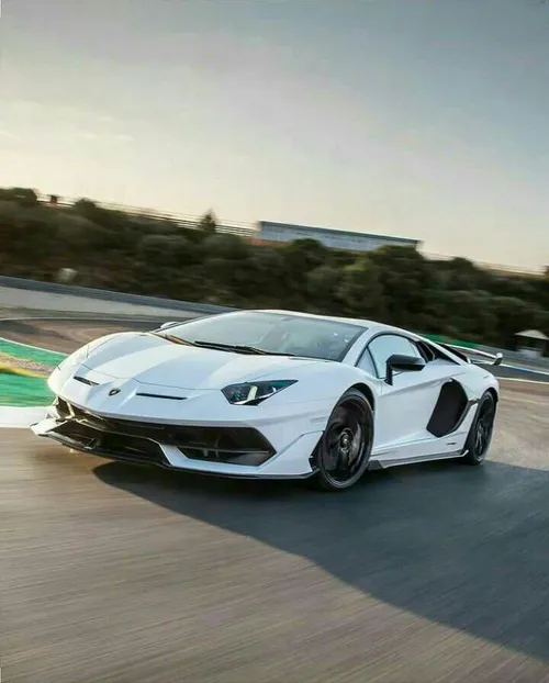 Lamborghini Aventador-SVJ