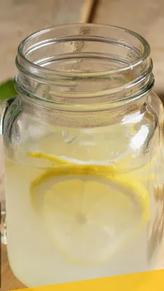 آب #لیمو باعث بهبود هضم غذا می شود.