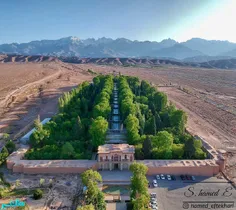 تصویر زیبای باغ #شاهزاده_ماهان در میانه #کویر در استان #ک
