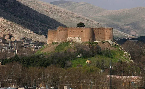 قلعه فلک الافلاک خرم آباد