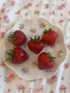 وای توتفلنگی😍دلم خواست🍓🍓🍓🍓🍓