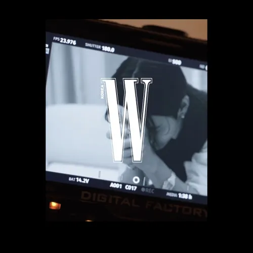اینستاگرام W Korea با اسکچ ویدئو تهیونگ