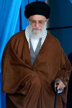 لبیک یا خامنه ای