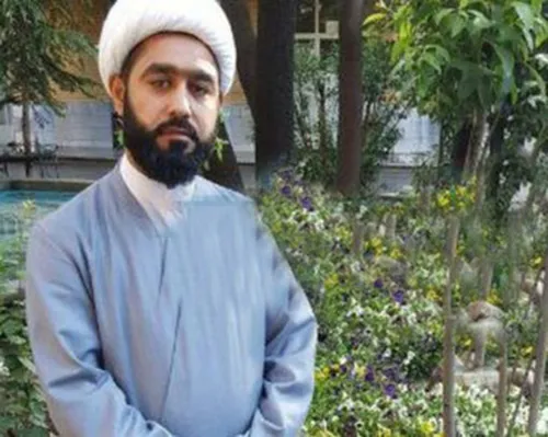 فیلم قتل مصطفی سندگل روحانی با ضربات چاقو در متروی تهران 