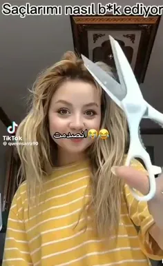 اصن‌اهنگش‌اون‌وسط‌چی‌میگه😂