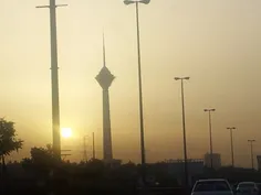 طلوع خورشید در تهران