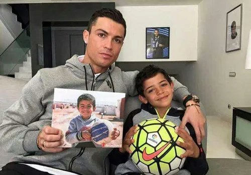رونالدو عکسی را به همراه جونیور پسرش منتشر کرد و خواهان ک