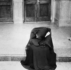 رضا خان هم اگر میدید با چادر چه زیبایی