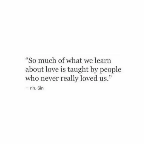 بیشتر چیزهایی که ما راجع به عشق یاد می گیریم رو کسایی بهم