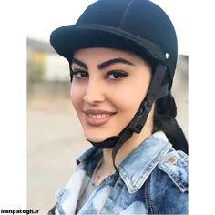 مریم مومن 