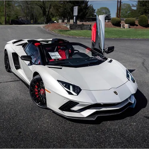 Lamborghini-Aventador