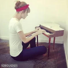 تیلور و پیانوش