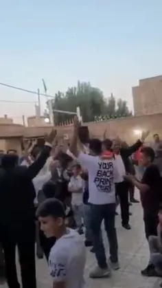 مردمی که تو عروسی شون با مداحی خیبر خیبر یا صهیون میرقصن 