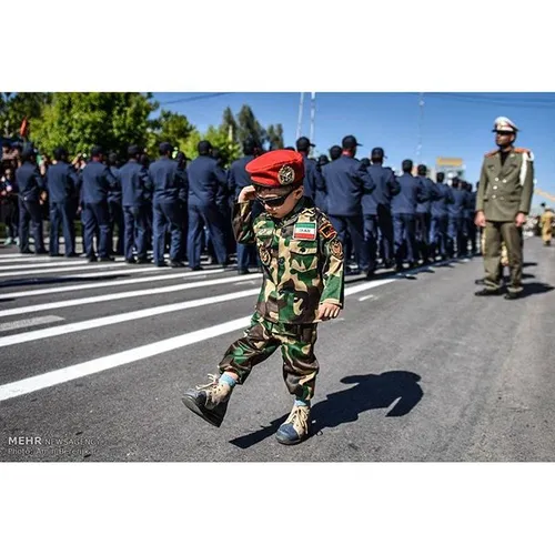 مراسم رژه روز ارتش جمهوری اسلامی در استانها