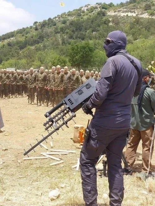 سلاح جدید ضد پهپاد در دست رزمنده حزب الله