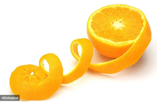پوست پرتقال را روی دندان ها بکشید.
