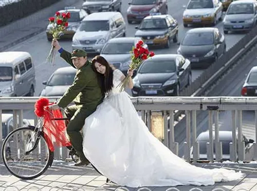 دوچرخه عروس بجای ماشین عروس