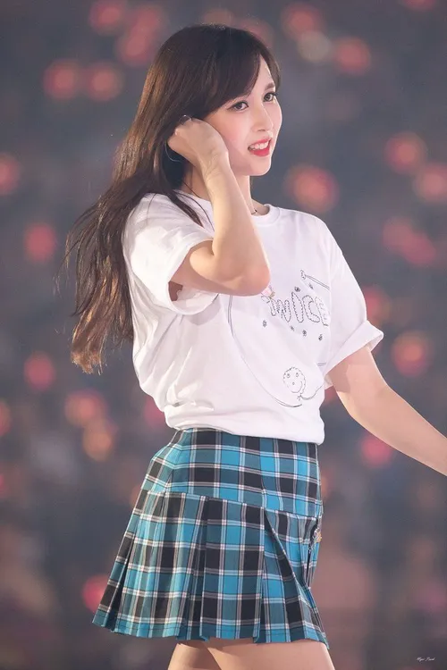 Mina twicelights