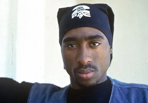 TUPAC 2PAC THUG-LIFE توپاک