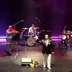 اجرای شاد از استادجوادیساری در کنسرت