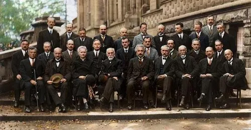 همه دانشمندان علم دنیا در یک عکس