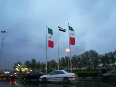 🔴  اهتزاز پرچم عراق در میدان آزادی تهران 