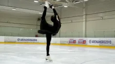 رقص روی یخ با اهنگ 🖤black swan🖤