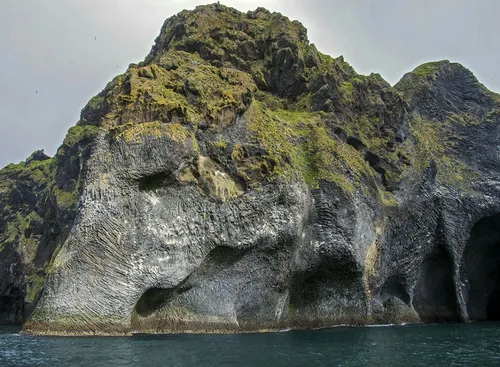 صخره ای شبیه فیل در ایسلند