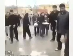 قطعا بخاطر خندیدن به این میرم جهنم😂😂