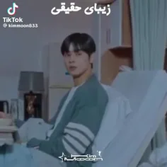 میگم با دوبله نگاه نکنید😏😂