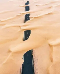 پوشیده شدن جاده پس از طوفان شن در دبی