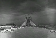 تصویری از ساختن برج آزادی ؛