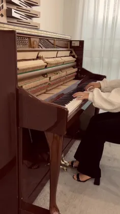 عاشق پیانو هستم😍😍😍😍😍
