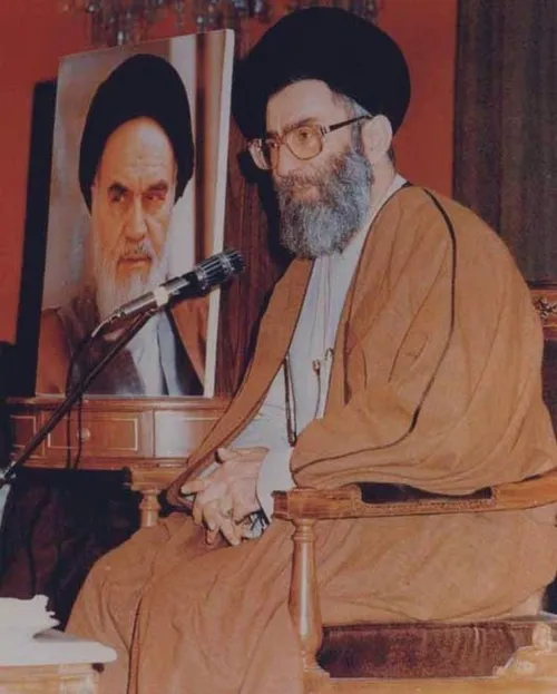 انقلاب اسلامی که بزرگترین تحول و تغییر قدرت در طول تاریخ 