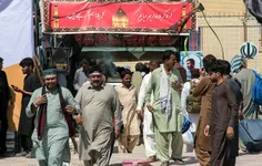 🔹 خدمت‌رسانی خادمیاران رضوی به زائران پاکستانی در میادین 