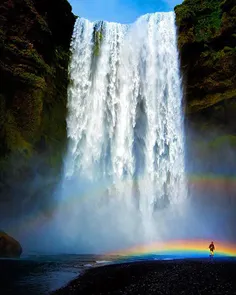 آبشار زیبا و معروف اسکگوافوس واقع در کشور ایسلند