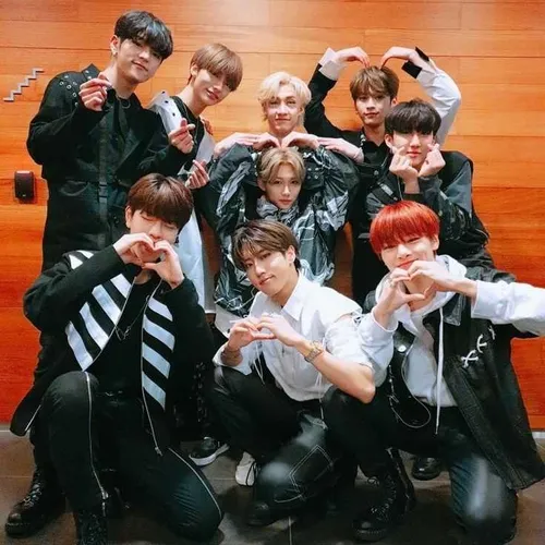 Stray Kids Performs “Levanter” And Expresses Love For The
