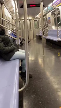 بدون شرح از مترو نیویورک 