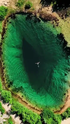 دریاچه گلاشوو در کرواسی یک دریاچه کوچک با منشا کارستی است